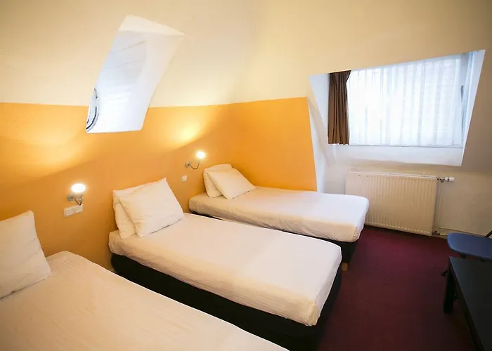 Quentin Arrive Отель Амстердам