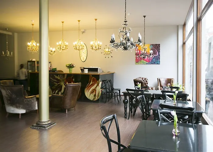 Quentin Arrive Отель Амстердам