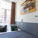 Quentin Arrive Hotel