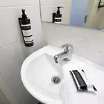 Quentin Arrive Amsterdam