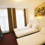 Quentin Arrive * Amsterdam