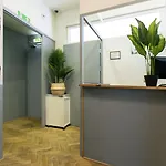 Quentin Arrive Hotel *