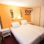 Quentin Arrive Amsterdam