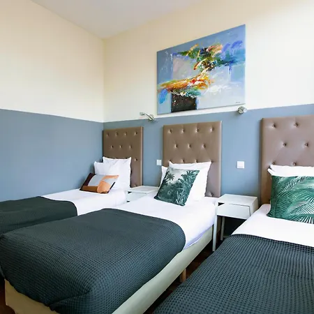 Quentin Arrive Hotel