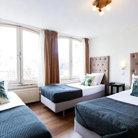 Quentin Arrive * Amsterdam