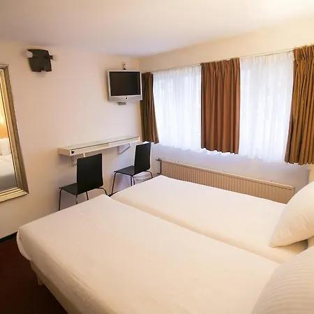 Quentin Arrive Hotell