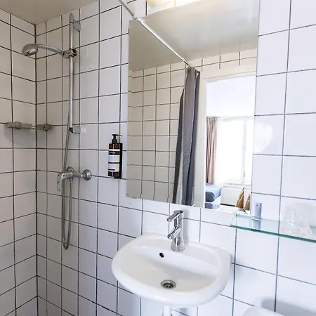 Quentin Arrive Amsterdam