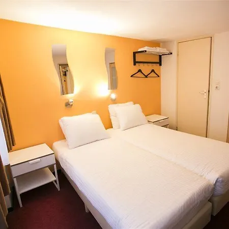 Quentin Arrive Amsterdam