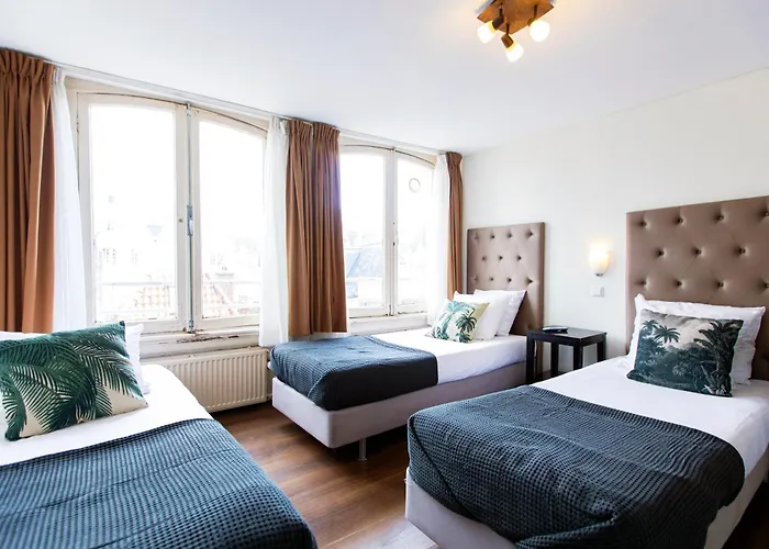 Quentin Arrive * Amesterdão