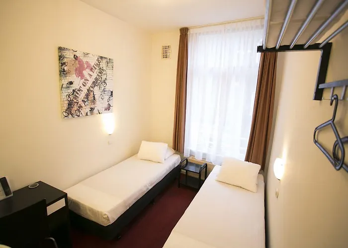 Quentin Arrive Hotel