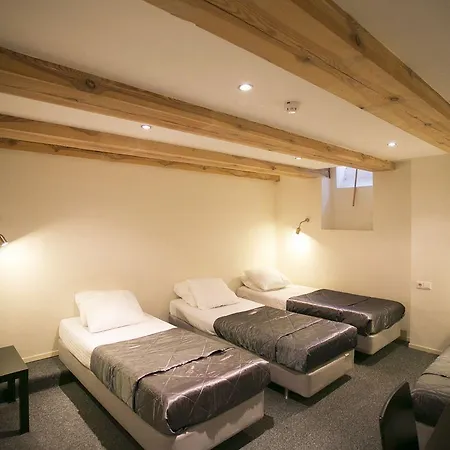 Hotell Quentin Arrive